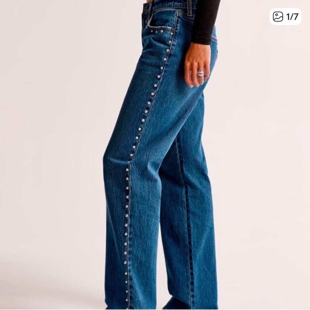 Abercrombie & Fitch The Baggy Low Rise Curve Love Studded Jeans - NWT 28 6L